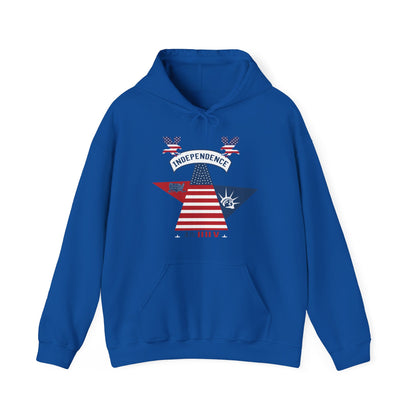 Fourth of july (48) — Unisex Heavy Blend Hoodie (G18500)