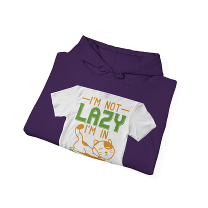 iΓÇÖm not lazy iΓÇÖm in quarantine — Unisex Heavy Blend Hoodie (G18500)