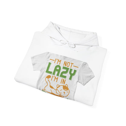 iΓÇÖm not lazy iΓÇÖm in quarantine — Unisex Heavy Blend Hoodie (G18500)